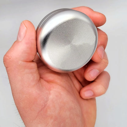 Premiun Stash Box Lata de aluminio, impermeable, hermética, diámetro 55x24 mm, caja a prueba de olores con protección contra la luz UV para hierbas y especias